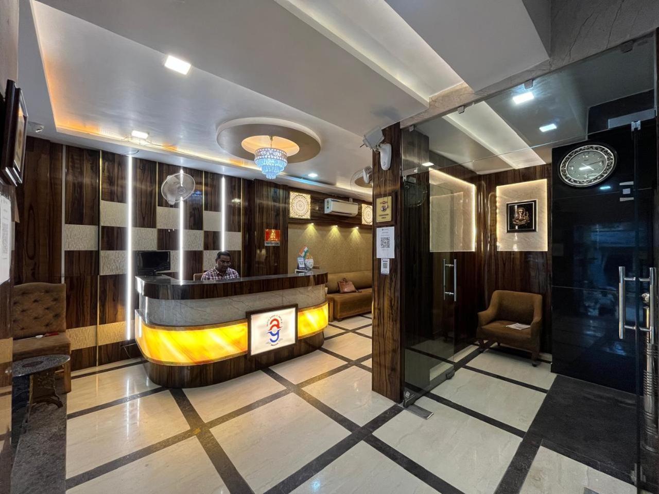 Hotel Ashoka Ganages — Photos 1